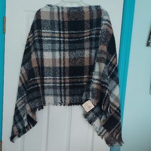 L.I.B. New York Poncho